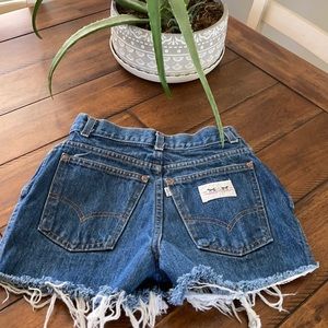 Rare Vintage Cutoff Levi’s White Tab Raw Hem Jean Shorts